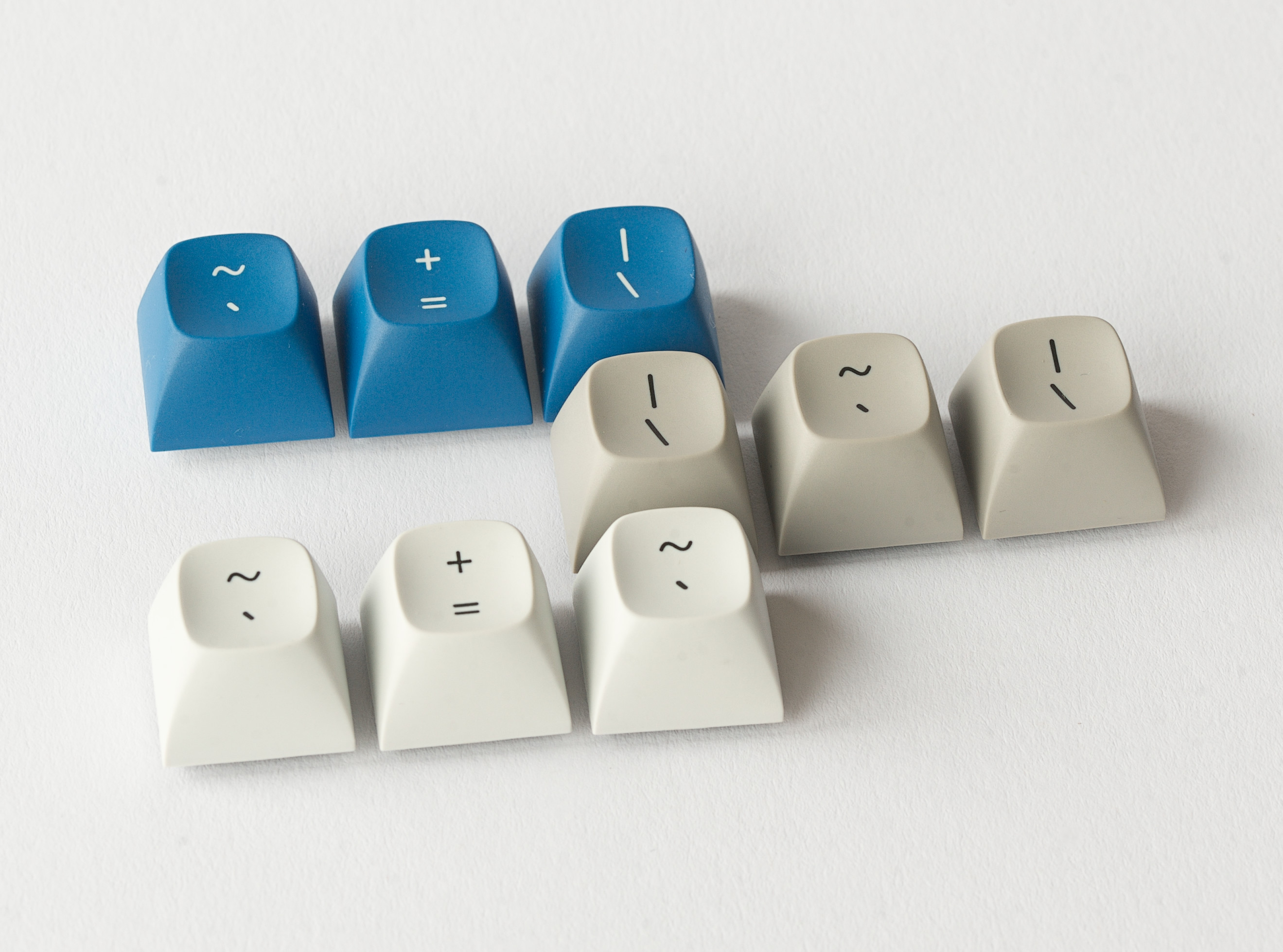 URSA color samples