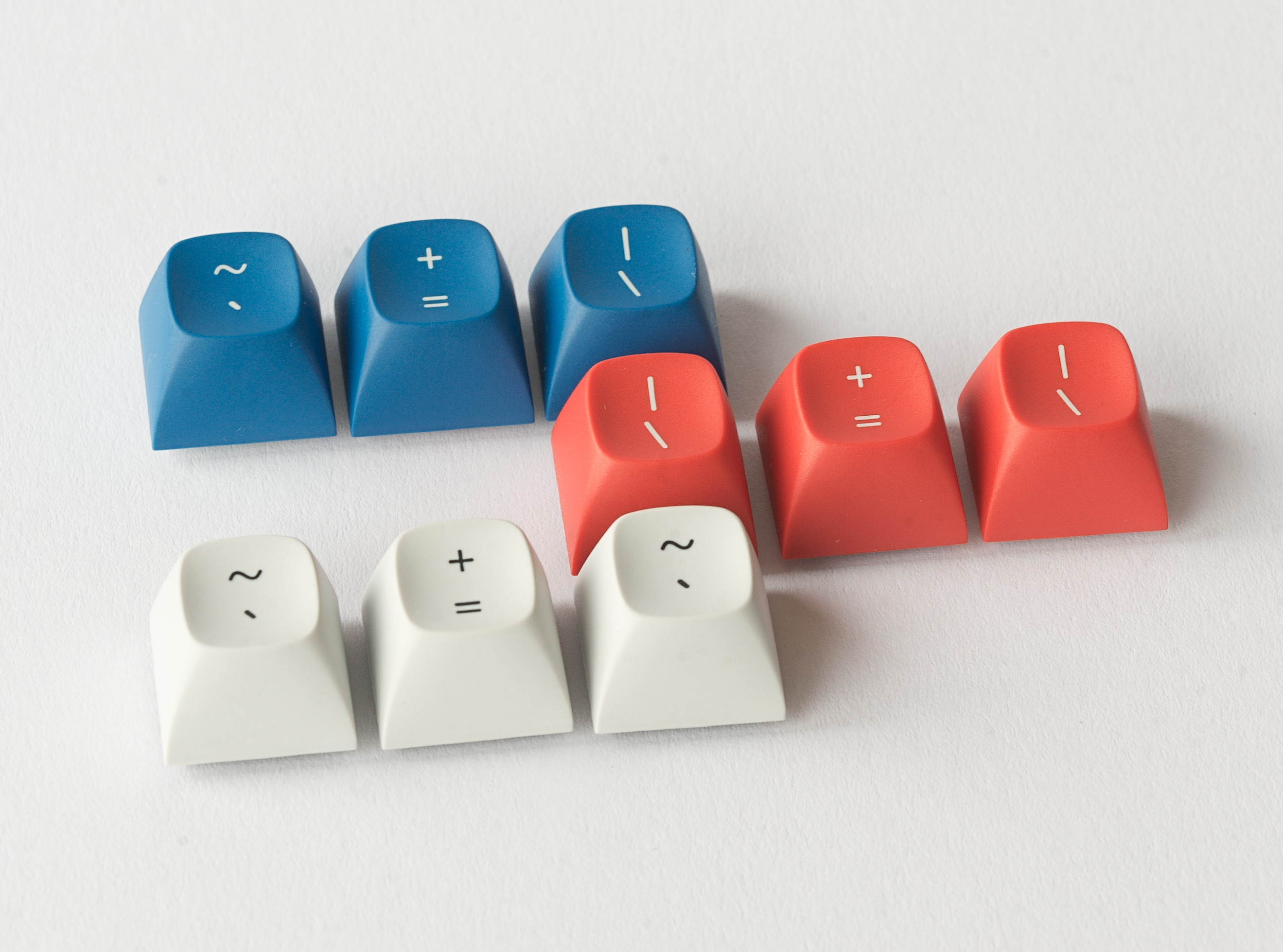 URSA color samples